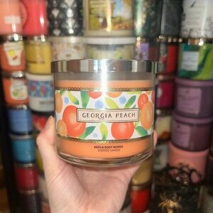Bath and Body Works Georgia Peach 3 Wick Candle